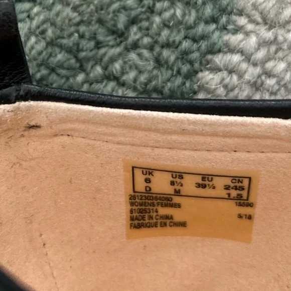 Clarks Black Women's Flats - Picture 8 of 9